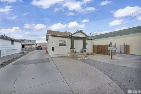 1461 E 7th St, Reno, NV 89512 photo 2