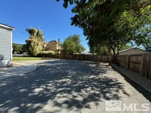 606 E 7th St, Reno, NV 89512 photo 8