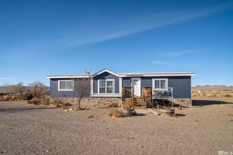 8920 Eugene Ct, Silver Springs, NV 89429