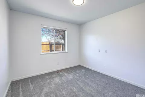 867 N Taylor St, Fallon, NV 89406 photo 8