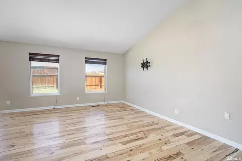 867 N Taylor St, Fallon, NV 89406 photo 4