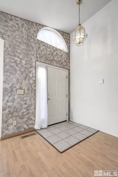 700 Sunset Dr, Fallon, NV 89406 photo 2