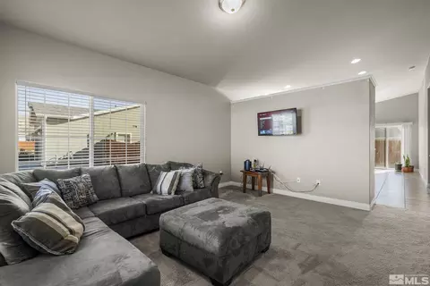 18804 Trinity Range Ct, Reno, NV 89508 photo 2
