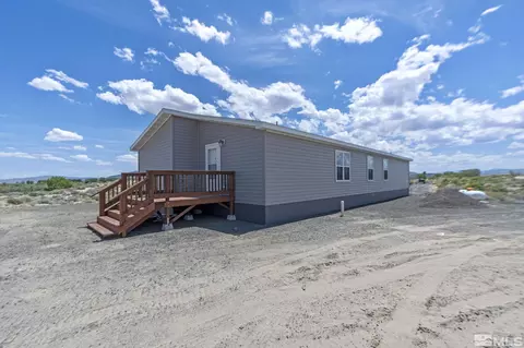3675 E Antelope St, Silver Springs, NV 89429