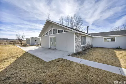 605 E Us Highway 95a, Yerington, NV 89447