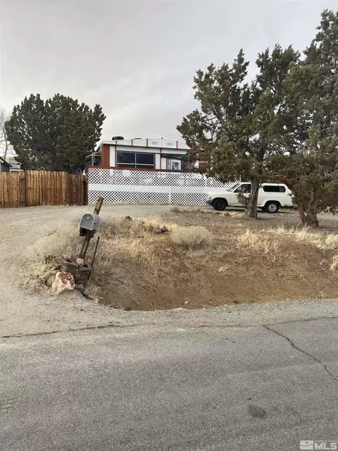5909 Amargosa, Sun Valley, NV 89433