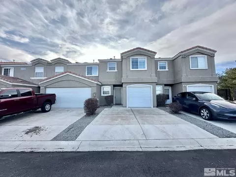 5695 Vista Luna #105, Sparks, NV 89436