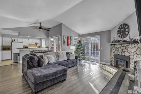 3372 Bonnyview Dr, Carson City, NV 89701