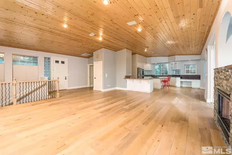 1634 Skyline Dr, South Lake Tahoe, CA 96150
