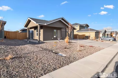 920 Agate Way, Fernley, NV 89408 photo 5