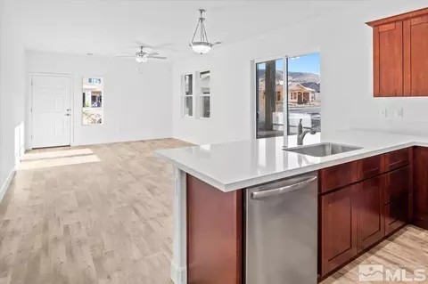 920 Agate Way, Fernley, NV 89408 photo 13