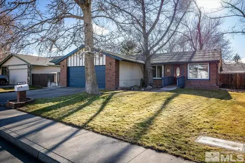 4560 Noche Ln, Reno, NV 89502
