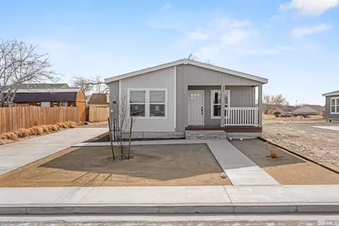 555 Babb Pl, Fallon, NV 89406 photo 2