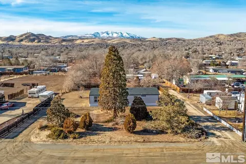 5645 Klondike Dr, Sun Valley, NV 89433