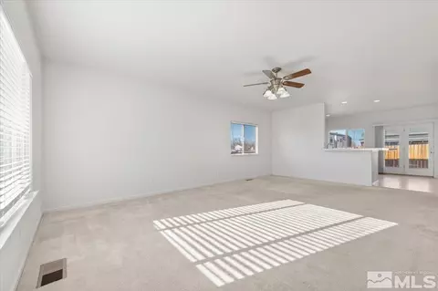 417 Settler Dr, Fallon, NV 89406 photo 2