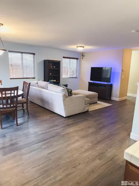 11630 Verazae Dr, Reno, NV 89521 photo 3