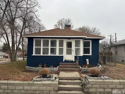 890 2nd St, Elko, NV 89801