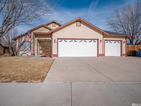 1370 Falstaff Ln, Gardnerville, NV 89410