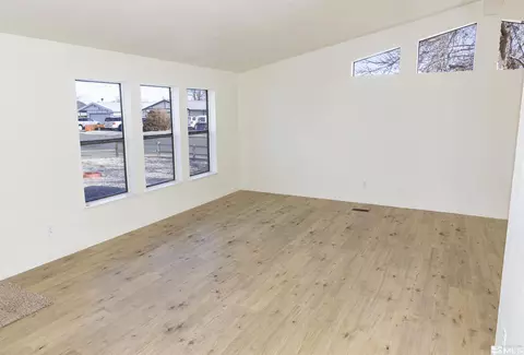 1925 Franklin St, Fallon, NV 89406 photo 3
