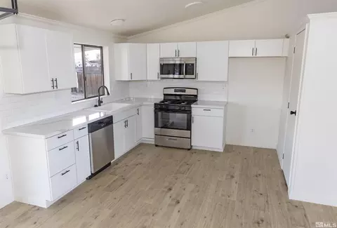 1925 Franklin St, Fallon, NV 89406 photo 6