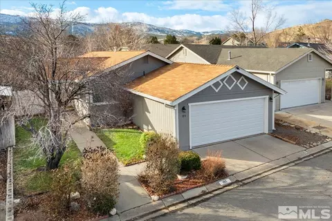 195 Summerset Dr, Verdi, NV 89439