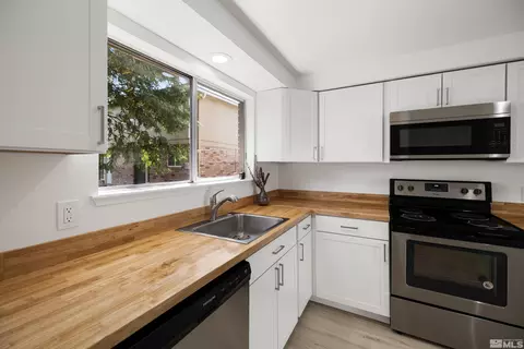 1321 N Green Ct, Carson City, NV 89701