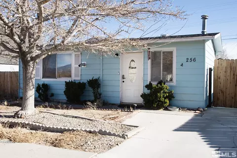 256 F St, Hawthorne, NV 89415