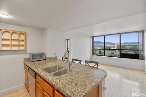 450 N Arlington Ave #713, Reno, NV 89503