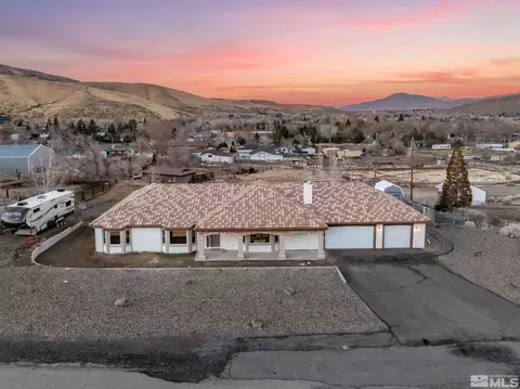 175 Del Mesa Cir, Reno, NV 89521 photo 2