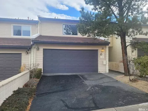 3601 Skyline Blvd #33, Reno, NV 89509