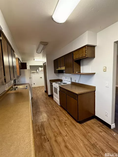 Kitchen - 255 Drumm Ln, Fallon, NV 89406 photo 3 of 4