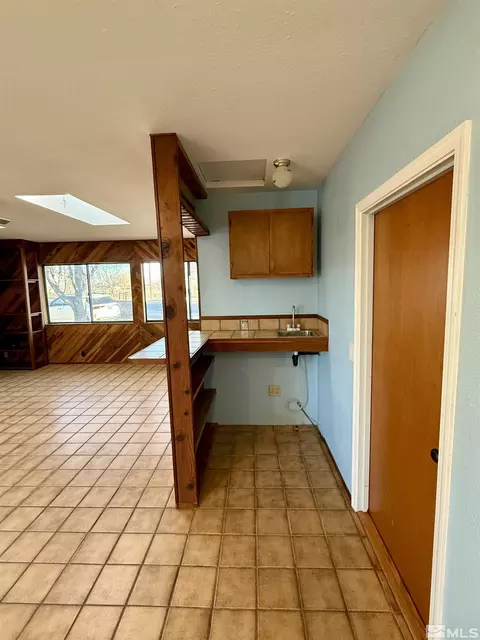 Kitchen - 255 Drumm Ln, Fallon, NV 89406 photo 4 of 4
