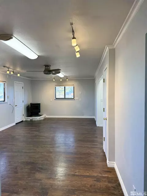 Living - 255 Drumm Ln, Fallon, NV 89406 photo 5 of 6