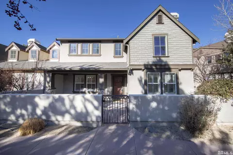 2104 Falling Star Loop, Reno, NV 89523