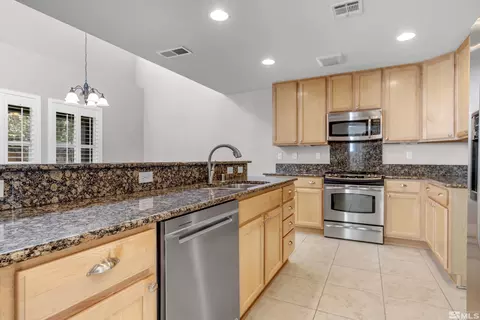2104 Falling Star Loop, Reno, NV 89523 photo 18