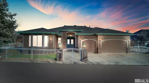 2206 Oak Ridge Dr, Carson City, NV 89703