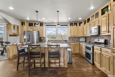 230 Pintail Way, Washoe Valley, NV 89704