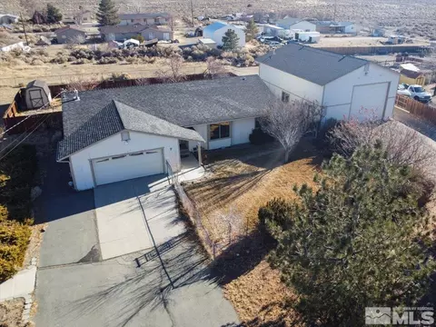 7 Dana St, Mound House, NV 89706