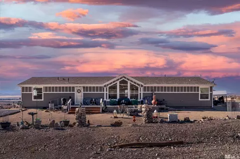 12710 Carson Dr, Lovelock, NV 89419