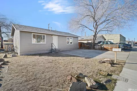 98 Ferguson St, Fallon, NV 89406 photo 3