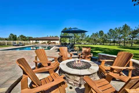 971 Country Estates Cir, Reno, NV 89511