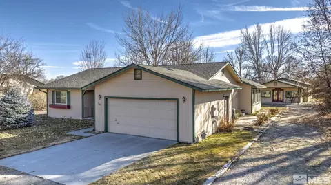 6187 Phelps Ln, Fallon, NV 89406