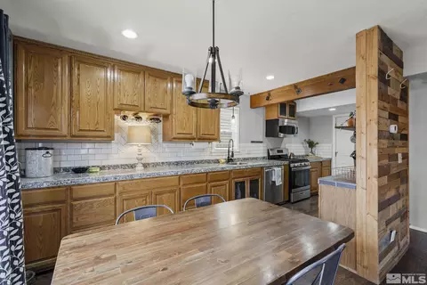 3034 Chilcoot Dr, Sparks, NV 89434