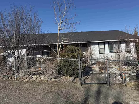 213 Grosh Ave, Dayton, NV 89403