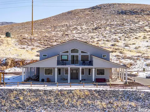 2440 La Mancha Dr, Sparks, NV 89441