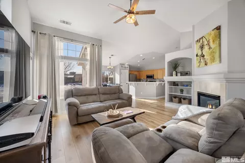 224 Bartmess Blvd, Sparks, NV 89436