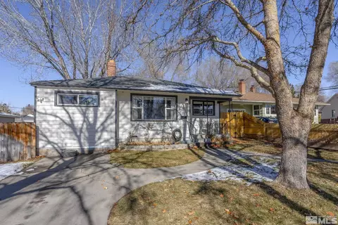 35 Hastings Dr, Reno, NV 89503