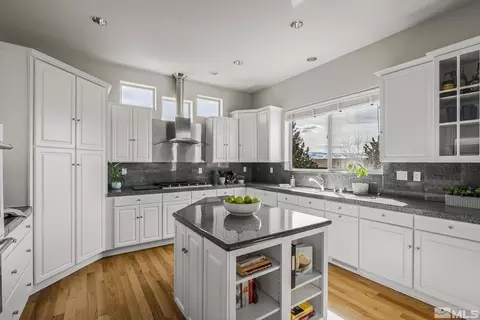 8755 Eaglenest Rd, Sparks, NV 89436 photo 5