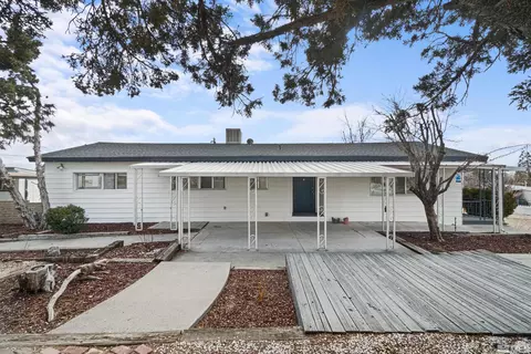 6040 Smokey Canyon Dr, Sun Valley, NV 89433