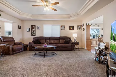 4113 Lepire Dr, Carson City, NV 89701 photo 2